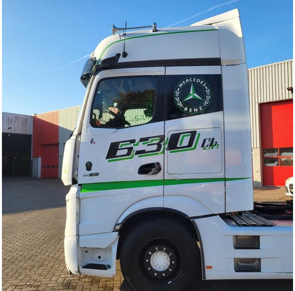 Mercedes-Benz ACTROS 1863 / ENGINE RUNNING / RETARDER / PARK-COOL /HYDRAULICS / ONLY: 268593KM / GIGA-SPACE / MIRRORCAM / AUTOMATIC / EURO-6 / - Tractor unit: picture 4 Mercedes-Benz ACTROS 1863 / ENGINE RUNNING / RETARDER / PARK-COOL /HYDRAULICS / ONLY: 268593KM / GIGA-SPACE / MIRRORCAM / AUTOMATIC / EURO-6 / - Tractor unit: picture 4