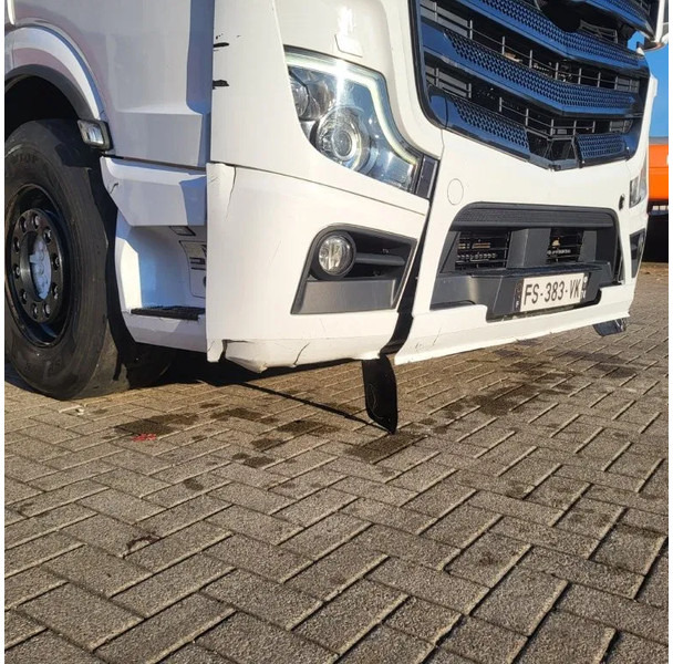 Tractor unit Mercedes-Benz ACTROS 1863 / ENGINE RUNNING / RETARDER / PARK-COOL /HYDRAULICS / ONLY: 268593KM / GIGA-SPACE / MIRRORCAM / AUTOMATIC / EURO-6 /: picture 18 Tractor unit Mercedes-Benz ACTROS 1863 / ENGINE RUNNING / RETARDER / PARK-COOL /HYDRAULICS / ONLY: 268593KM / GIGA-SPACE / MIRRORCAM / AUTOMATIC / EURO-6 /: picture 18