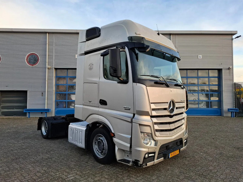 Mercedes-Benz Actros 1842 / NL TRUCK / MEGA / TUV:12-02-2026 / GIGASPACE / ONLY:526303 KM / SMART TACHO / AUTOMATIC / EURO-6 / 2012 - Tractor unit: picture 2 Mercedes-Benz Actros 1842 / NL TRUCK / MEGA / TUV:12-02-2026 / GIGASPACE / ONLY:526303 KM / SMART TACHO / AUTOMATIC / EURO-6 / 2012 - Tractor unit: picture 2