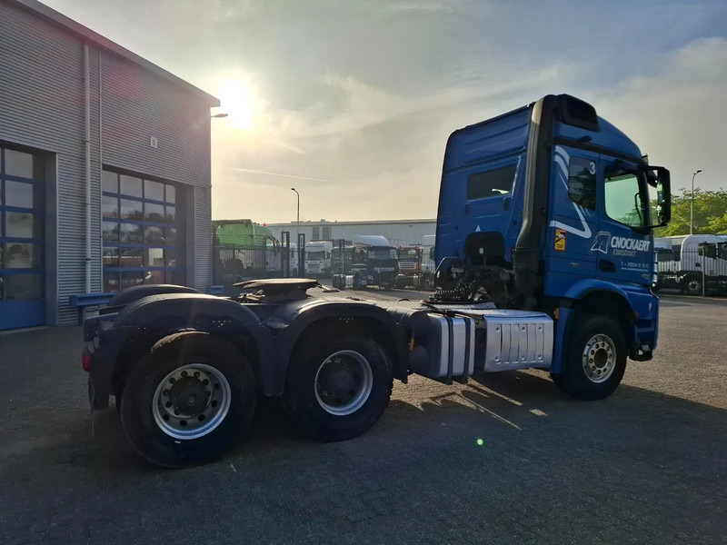 Mercedes-Benz Arocs 2851 / 6X4 / HYDRAULICS / BIG AXLE / ALCOA / AIRCO / AUTOMATIC / EURO-6 / 2015 - Tractor unit: picture 5 Mercedes-Benz Arocs 2851 / 6X4 / HYDRAULICS / BIG AXLE / ALCOA / AIRCO / AUTOMATIC / EURO-6 / 2015 - Tractor unit: picture 5