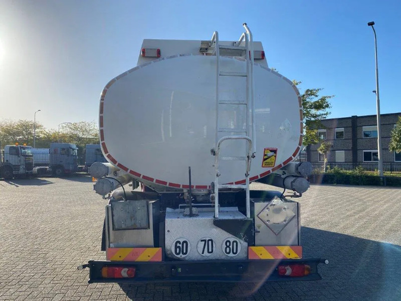 Volvo FL7-290 / 5 COMPARTIMENTS / 13000 LITER TOTAL / PUMP / AUTOMATIC / EURO-5 / 2009 - Tanker truck: picture 4 Volvo FL7-290 / 5 COMPARTIMENTS / 13000 LITER TOTAL / PUMP / AUTOMATIC / EURO-5 / 2009 - Tanker truck: picture 4