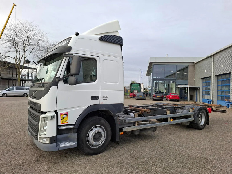Volvo FM11-450 / VEB / FULL-AIR / 706585 KM / LWDS / AIRCO / BDF SYSTEM / AUTOMATIC / EURO-6 / 2016 - Container transporter/ Swap body truck: picture 1 Volvo FM11-450 / VEB / FULL-AIR / 706585 KM / LWDS / AIRCO / BDF SYSTEM / AUTOMATIC / EURO-6 / 2016 - Container transporter/ Swap body truck: picture 1