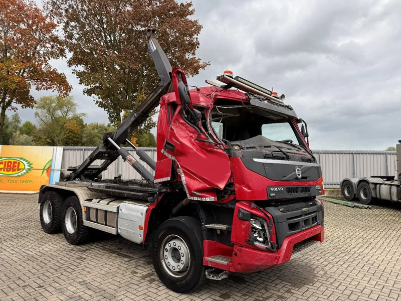 Volvo FMX4-500 / ENGINE RUNNING / VEB+ / 6X4 / BIG AXLE / AJK 20 TON HOOKLIFT / ONLY:276433 KM / AUTOMATIC / EURO-6 / 2020 - Hook lift truck: picture 3 Volvo FMX4-500 / ENGINE RUNNING / VEB+ / 6X4 / BIG AXLE / AJK 20 TON HOOKLIFT / ONLY:276433 KM / AUTOMATIC / EURO-6 / 2020 - Hook lift truck: picture 3