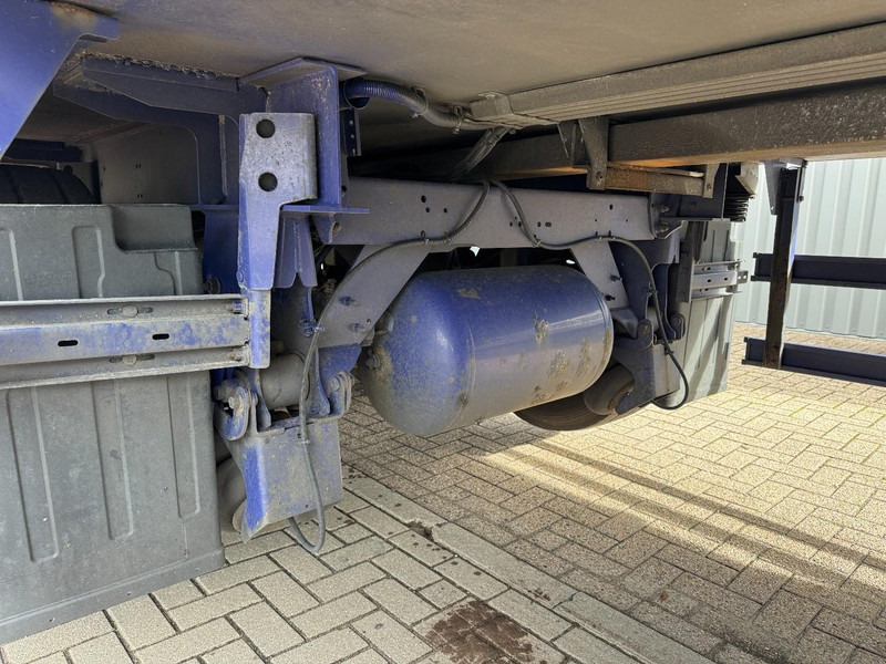Refrigerated semi-trailer Schmitz Cargobull SCB*S3B Lift- & Steeraxle, Thermo-King SMX, Taillift 2.0 Ton: picture 12