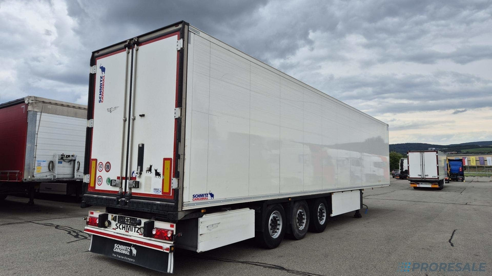 SCHMITZ CARGOBULL SKO 24/L - 13.4 FP60 COOL - mrazírenský návěs + diesel-ekektrický agregát CARRIER VECTOR 1550 - Refrigerated semi-trailer: picture 4 SCHMITZ CARGOBULL SKO 24/L - 13.4 FP60 COOL - mrazírenský návěs + diesel-ekektrický agregát CARRIER VECTOR 1550 - Refrigerated semi-trailer: picture 4