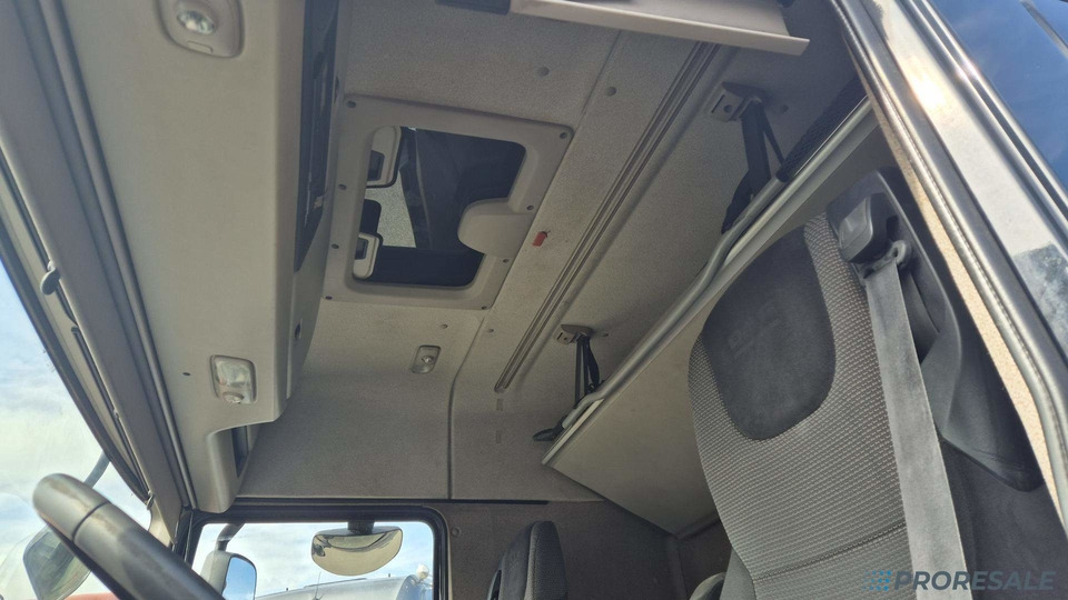 Tractor unit DAF XF 460 FT LOW DECK SC EURO 6: picture 7 Tractor unit DAF XF 460 FT LOW DECK SC EURO 6: picture 7