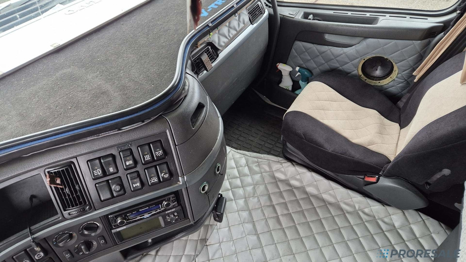 Tractor unit VOLVO FH 13.440 42T EURO 5: picture 6 Tractor unit VOLVO FH 13.440 42T EURO 5: picture 6