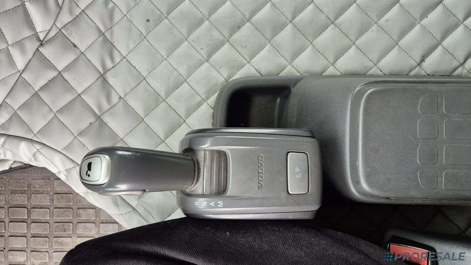 Tractor unit VOLVO FH 13.440 42T EURO 5: picture 9 Tractor unit VOLVO FH 13.440 42T EURO 5: picture 9