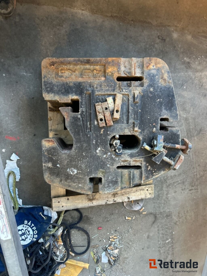 10 stk Front vekter til traktor - Counterweight: picture 1 10 stk Front vekter til traktor - Counterweight: picture 1