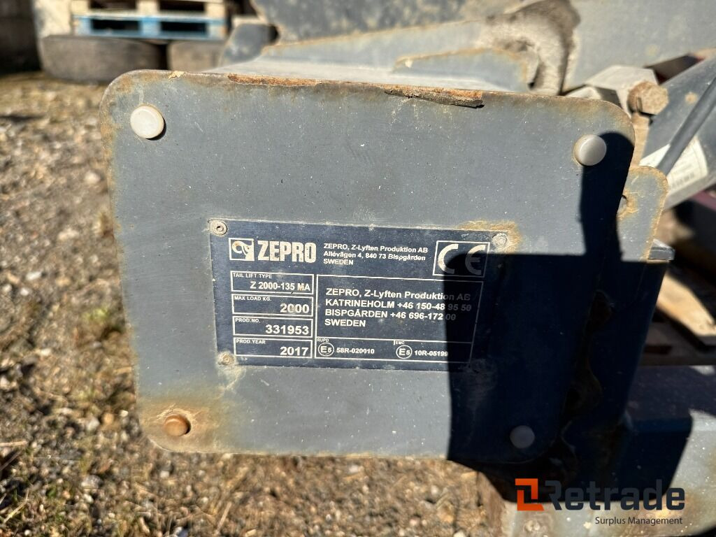 Bakgavellyft Zepro Z2000-135MA - Tail lift: picture 3 Bakgavellyft Zepro Z2000-135MA - Tail lift: picture 3