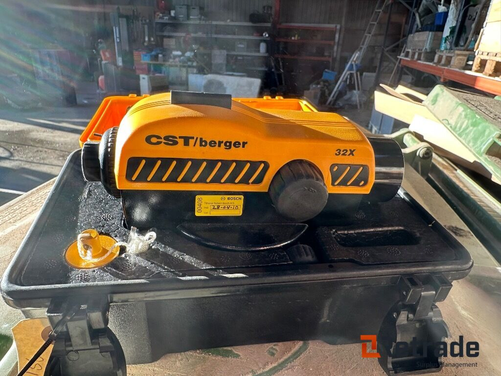 CST/berger 32X laser - Construction equipment: picture 3 CST/berger 32X laser - Construction equipment: picture 3