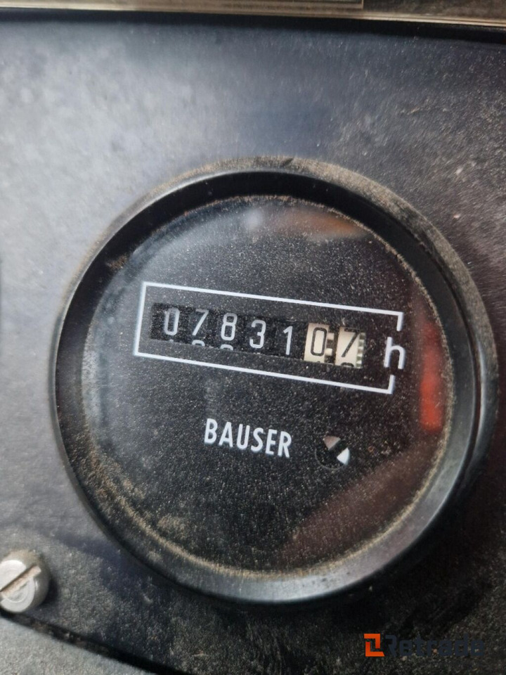 Construction machinery Dynapac  F121-6WD: picture 9