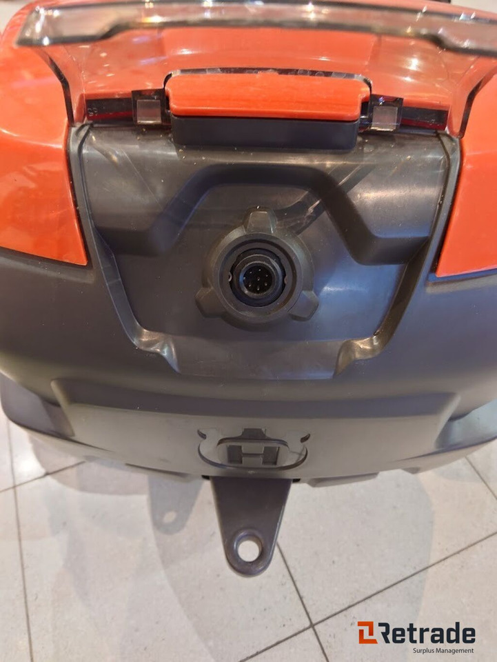 Eldriven gräsklippare Husqvarna R 112 IC RIDER - Lawn mower: picture 5 Eldriven gräsklippare Husqvarna R 112 IC RIDER - Lawn mower: picture 5