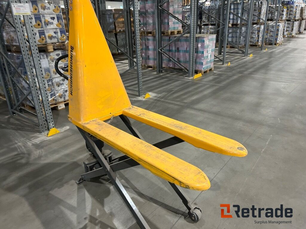 Jekke tralle fra Jungheinrich AX 10 - Pallet truck: picture 1 Jekke tralle fra Jungheinrich AX 10 - Pallet truck: picture 1