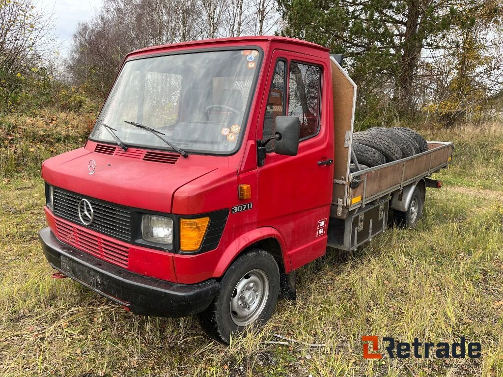 MERCEDES-BENZ 30/35 Ladvogn. - Dropside/ Flatbed truck: picture 1 MERCEDES-BENZ 30/35 Ladvogn. - Dropside/ Flatbed truck: picture 1