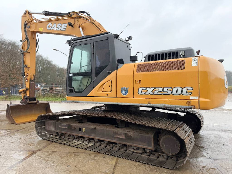 Case CX250C - Dutch Machine / Rear + Side Camera - Crawler excavator: picture 3 Case CX250C - Dutch Machine / Rear + Side Camera - Crawler excavator: picture 3