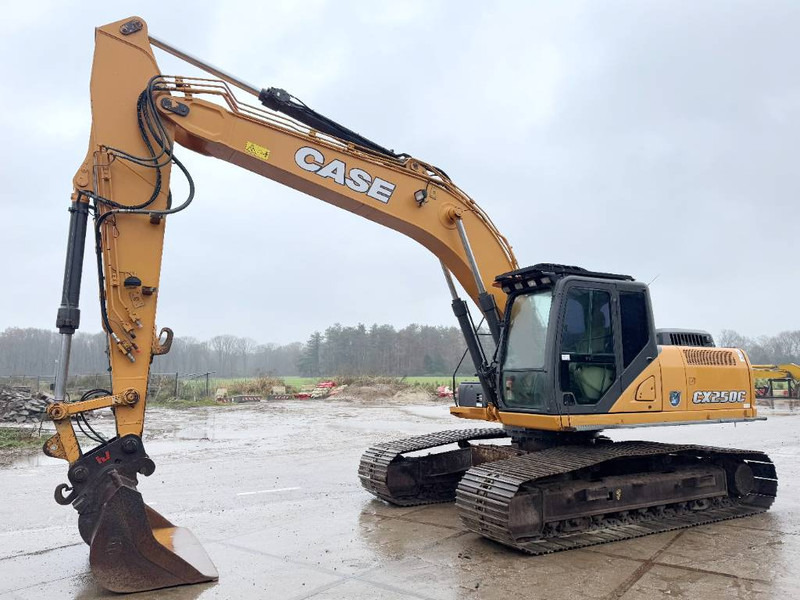 Case CX250C - Dutch Machine / Rear + Side Camera - Crawler excavator: picture 2 Case CX250C - Dutch Machine / Rear + Side Camera - Crawler excavator: picture 2