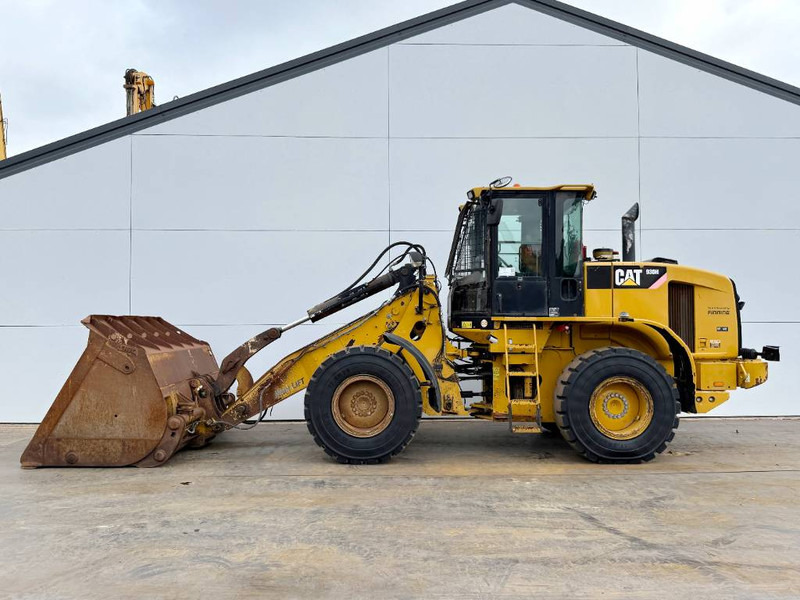 Cat 930H - New Tires / High-tip Bucket / Auto Greasing - Wheel loader: picture 1 Cat 930H - New Tires / High-tip Bucket / Auto Greasing - Wheel loader: picture 1