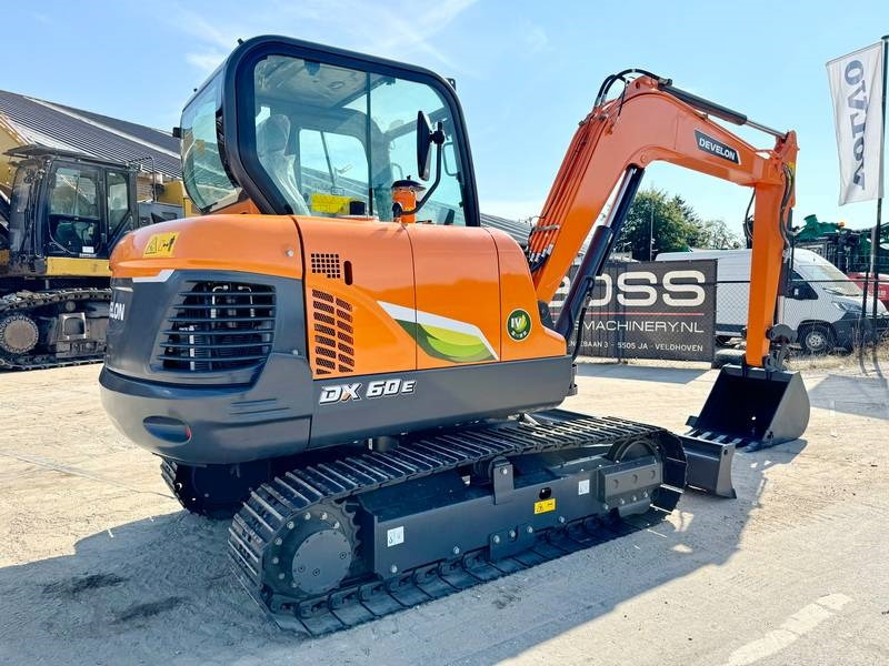Doosan DX60E-10N NEW! - Mini excavator: picture 5 Doosan DX60E-10N NEW! - Mini excavator: picture 5