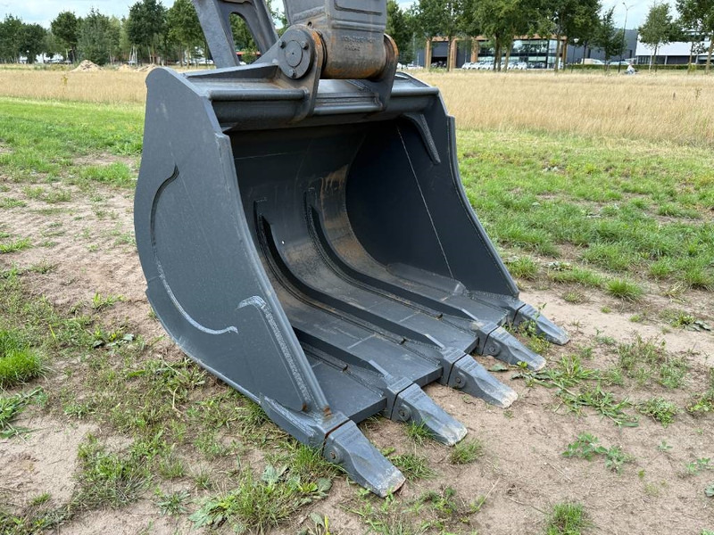 Crawler excavator Hyundai HX360L - New / Unused / Hammer Lines: picture 16 Crawler excavator Hyundai HX360L - New / Unused / Hammer Lines: picture 16