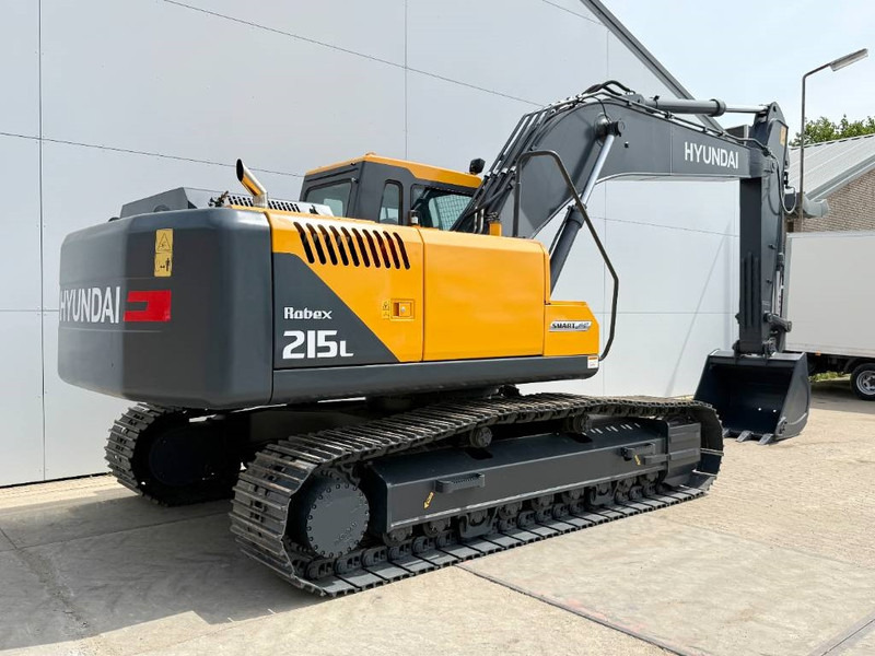 Hyundai R215 Smart Plus *2025 Model* - New / Unused - Crawler excavator: picture 5 Hyundai R215 Smart Plus *2025 Model* - New / Unused - Crawler excavator: picture 5