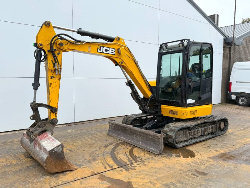 JCB 48Z-1 - Hammer Lines / Quick Coupler - Mini excavator: picture 2 JCB 48Z-1 - Hammer Lines / Quick Coupler - Mini excavator: picture 2