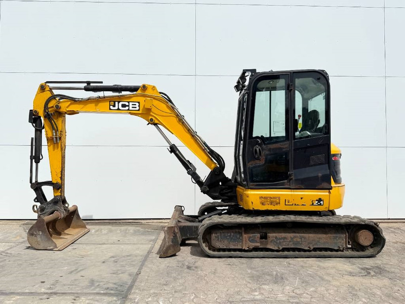 JCB 48Z-1 - Hammer Lines / Quick Coupler - Mini excavator: picture 1 JCB 48Z-1 - Hammer Lines / Quick Coupler - Mini excavator: picture 1