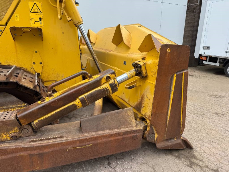 Bulldozer Komatsu D155AX-8 - German Machine / Ripper Valve / Camera: picture 16 Bulldozer Komatsu D155AX-8 - German Machine / Ripper Valve / Camera: picture 16