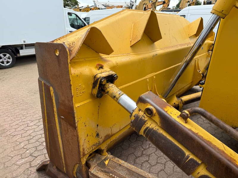 Bulldozer Komatsu D155AX-8 - German Machine / Ripper Valve / Camera: picture 17 Bulldozer Komatsu D155AX-8 - German Machine / Ripper Valve / Camera: picture 17