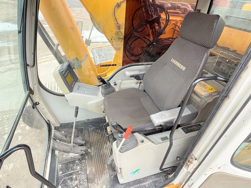 Crawler excavator Liebherr R944C - 19m Long Reach / EXTRA ARM INCLUDED: picture 7 Crawler excavator Liebherr R944C - 19m Long Reach / EXTRA ARM INCLUDED: picture 7