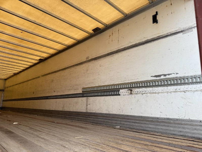 Closed box semi-trailer Samro SR233DVP - Dutch Trailer / Forced Steering: picture 15