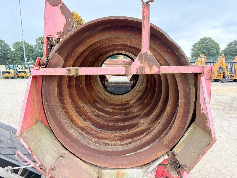 Screener TERRA Select T6 - Dutch Machine / 1x1 cm Screener: picture 18 Screener TERRA Select T6 - Dutch Machine / 1x1 cm Screener: picture 18