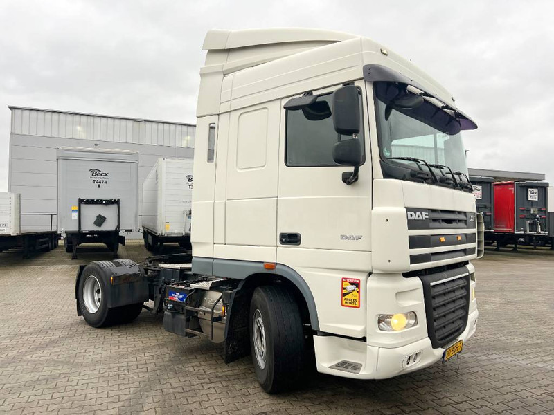 DAF XF 105.460 Automatic Gearbox / Euro 5 - Tractor unit: picture 5 DAF XF 105.460 Automatic Gearbox / Euro 5 - Tractor unit: picture 5