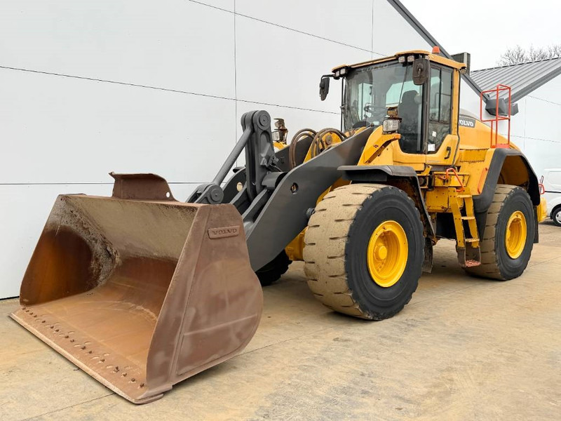 Volvo L150H - Weight System / Backup Camera - Wheel loader: picture 2 Volvo L150H - Weight System / Backup Camera - Wheel loader: picture 2