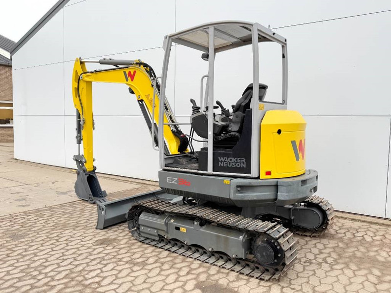 WACKER NEUSON EZ36 - New / Unused / Hammer Lines - Mini excavator: picture 3 WACKER NEUSON EZ36 - New / Unused / Hammer Lines - Mini excavator: picture 3