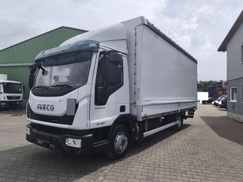 Iveco Eurocargo 75-210 Plane 3-Sitzer 4x2 Euro 6 LBW (20) - Curtain side truck: picture 1 Iveco Eurocargo 75-210 Plane 3-Sitzer 4x2 Euro 6 LBW (20) - Curtain side truck: picture 1