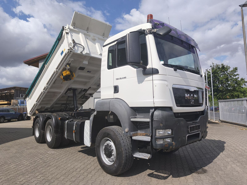 MAN MAN TGS 26.440 Kipper 6x6 Bordmatik Rollplane AHK Euro 5 - Tipper: picture 5 MAN MAN TGS 26.440 Kipper 6x6 Bordmatik Rollplane AHK Euro 5 - Tipper: picture 5