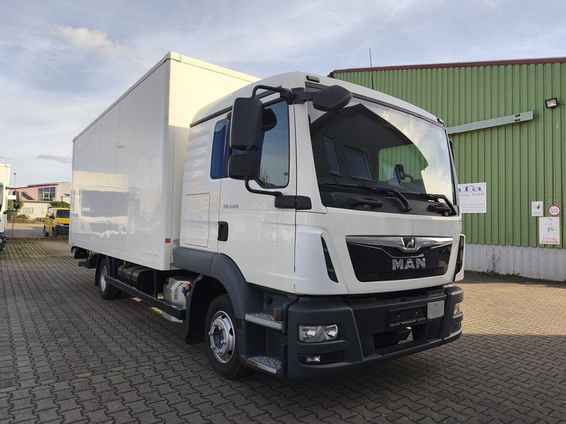 MAN TGL 8.190 Koffer gFH AHK LBW Euro 6 4x2 (11) TÜV NEU - Box truck: picture 2 MAN TGL 8.190 Koffer gFH AHK LBW Euro 6 4x2 (11) TÜV NEU - Box truck: picture 2