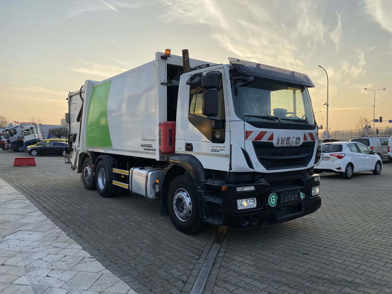 Iveco Stralis 330 EEV / Faun Vario Press 11 27M3 / Service NEW / TOP Iveco Stralis 330 EEV / Faun Vario Press 11 27M3 / Service NEW / TOP - Refuse truck: picture 1 Iveco Stralis 330 EEV / Faun Vario Press 11 27M3 / Service NEW / TOP Iveco Stralis 330 EEV / Faun Vario Press 11 27M3 / Service NEW / TOP - Refuse truck: picture 1