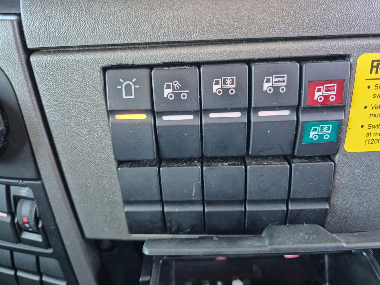 Refrigerated truck MAN TGS 26.320 24 EP / Frigoblock / 1 Owner / Serviced: picture 23