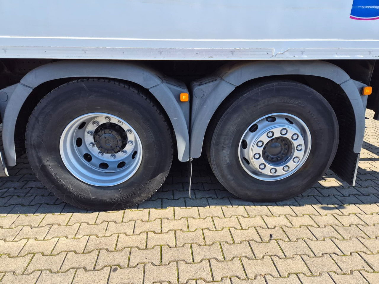 Refrigerated truck MAN TGS 26.320 24 EP / Frigoblock / 1 Owner / Serviced: picture 14