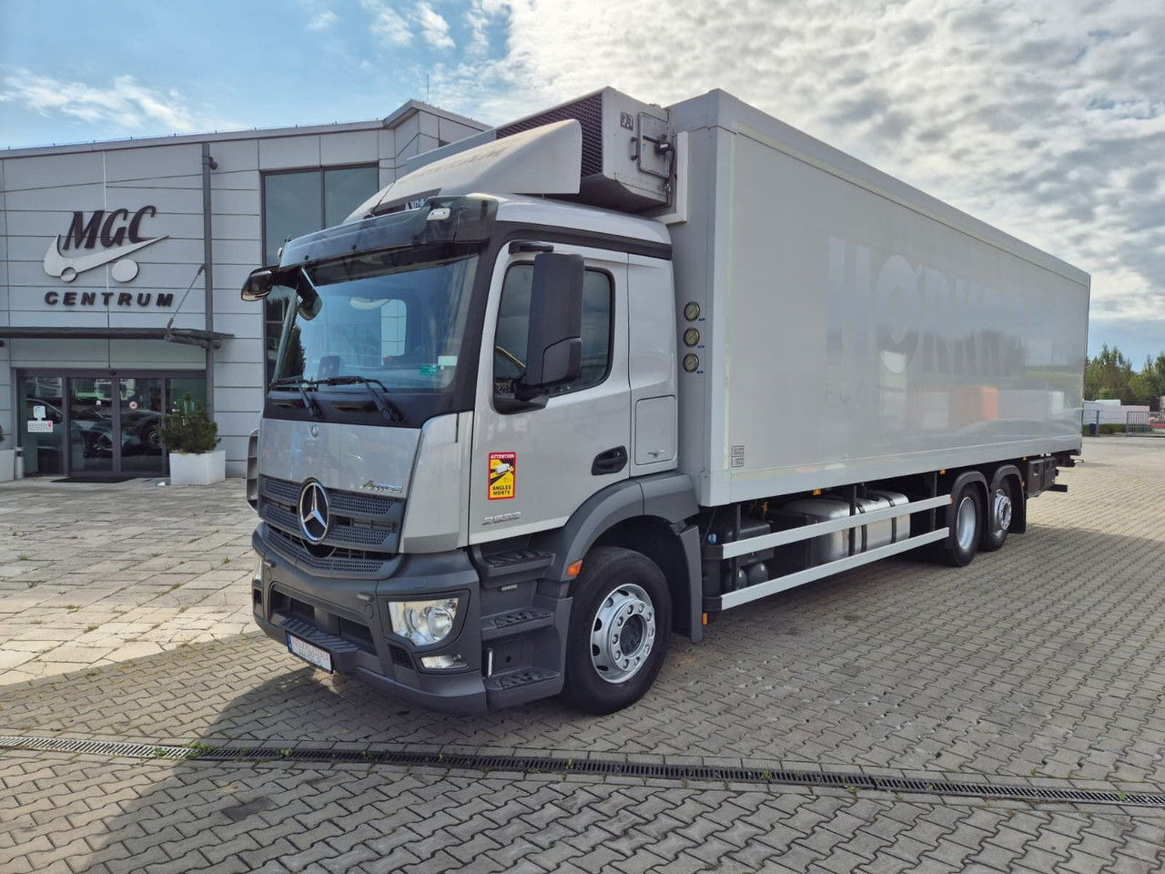 MERCEDES-BENZ Antos 2532 L / Frigoblock / 1 Owner / Works Great - Refrigerated truck: picture 2 MERCEDES-BENZ Antos 2532 L / Frigoblock / 1 Owner / Works Great - Refrigerated truck: picture 2