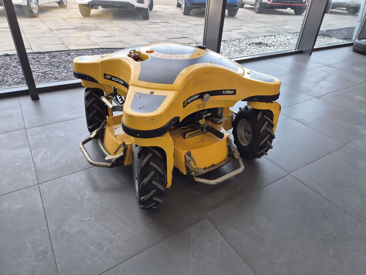 MINI Mini Spider II / 4X4 / NEW Service / Works Great MINI Mini Spider II / 4X4 / NEW Service / Works Great - Lawn mower: picture 4 MINI Mini Spider II / 4X4 / NEW Service / Works Great MINI Mini Spider II / 4X4 / NEW Service / Works Great - Lawn mower: picture 4