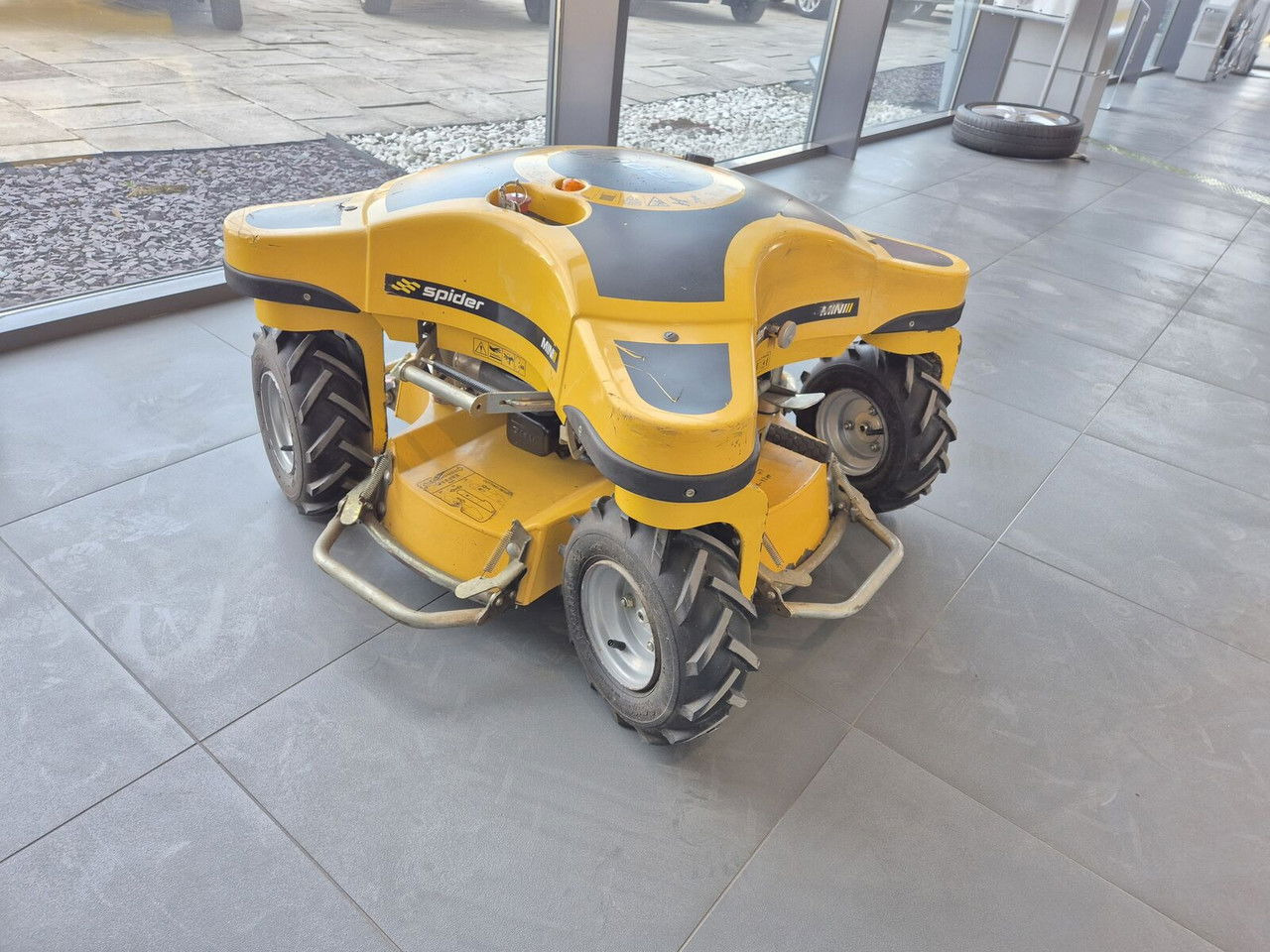 MINI Mini Spider II / 4X4 / NEW Service / Works Great MINI Mini Spider II / 4X4 / NEW Service / Works Great - Lawn mower: picture 1 MINI Mini Spider II / 4X4 / NEW Service / Works Great MINI Mini Spider II / 4X4 / NEW Service / Works Great - Lawn mower: picture 1