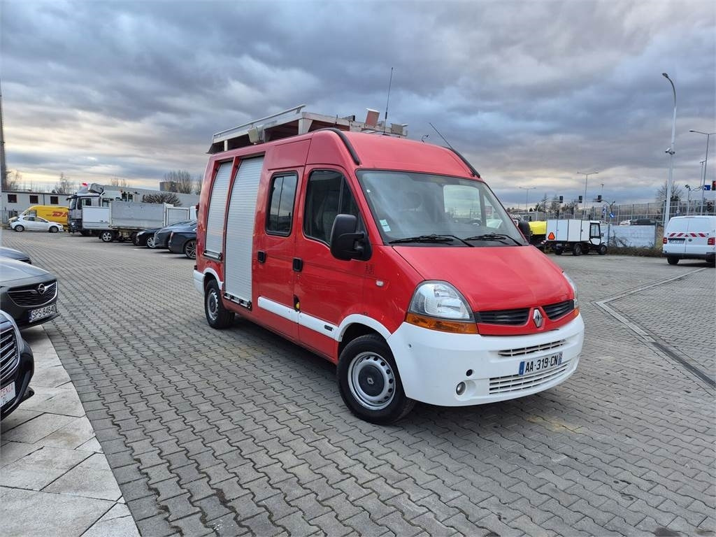 Renault Master 2.5 DCi / ONLY 25TKM!!! / LIKE NEW / WE HAV - Fire engine: picture 5 Renault Master 2.5 DCi / ONLY 25TKM!!! / LIKE NEW / WE HAV - Fire engine: picture 5