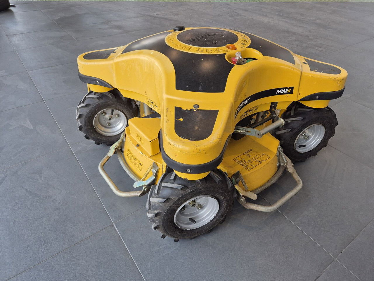 Spider MINI Mini Spider II / 4X4 / NEW Service / Works Great - Lawn mower: picture 5 Spider MINI Mini Spider II / 4X4 / NEW Service / Works Great - Lawn mower: picture 5
