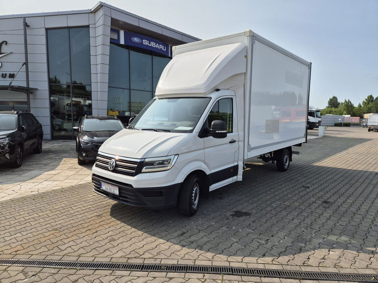Volkswagen Crafter 2.0 TDI 177HP / High Container / Lift 750KG / Super Cond - Closed box van: picture 3 Volkswagen Crafter 2.0 TDI 177HP / High Container / Lift 750KG / Super Cond - Closed box van: picture 3