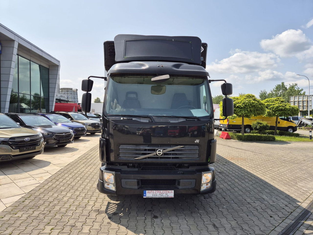 Volvo FL 240 1 Owner / Izotherm / Zepro 1500KG / Euro IV - Box truck: picture 4 Volvo FL 240 1 Owner / Izotherm / Zepro 1500KG / Euro IV - Box truck: picture 4