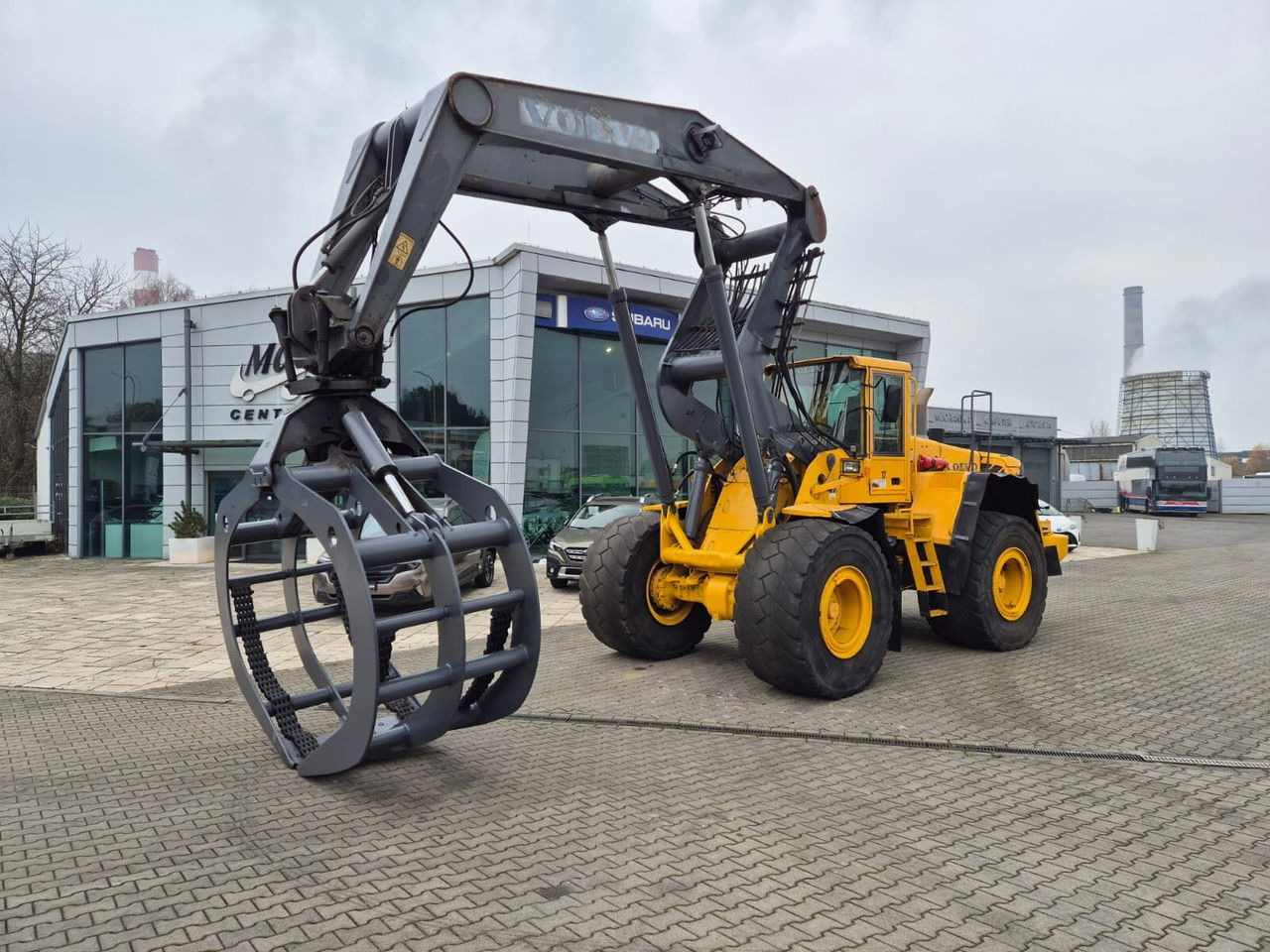 Volvo L180 E - Wheel loader: picture 1 Volvo L180 E - Wheel loader: picture 1