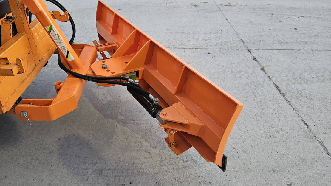 Diversen Tiger 4x4 tipper + snow plate - Tipper: picture 5 Diversen Tiger 4x4 tipper + snow plate - Tipper: picture 5